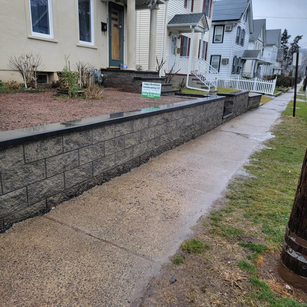 Retaining-wall-right-side